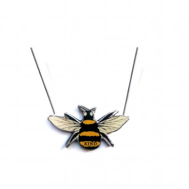 https://b3066542.smushcdn.com/3066542/wp-content/uploads/2020/10/7451861-Whimsical-Resin-Bee-Kind-Pendant-Necklace-by-EllyMental-0.jpg?lossy=2&strip=1&webp=1